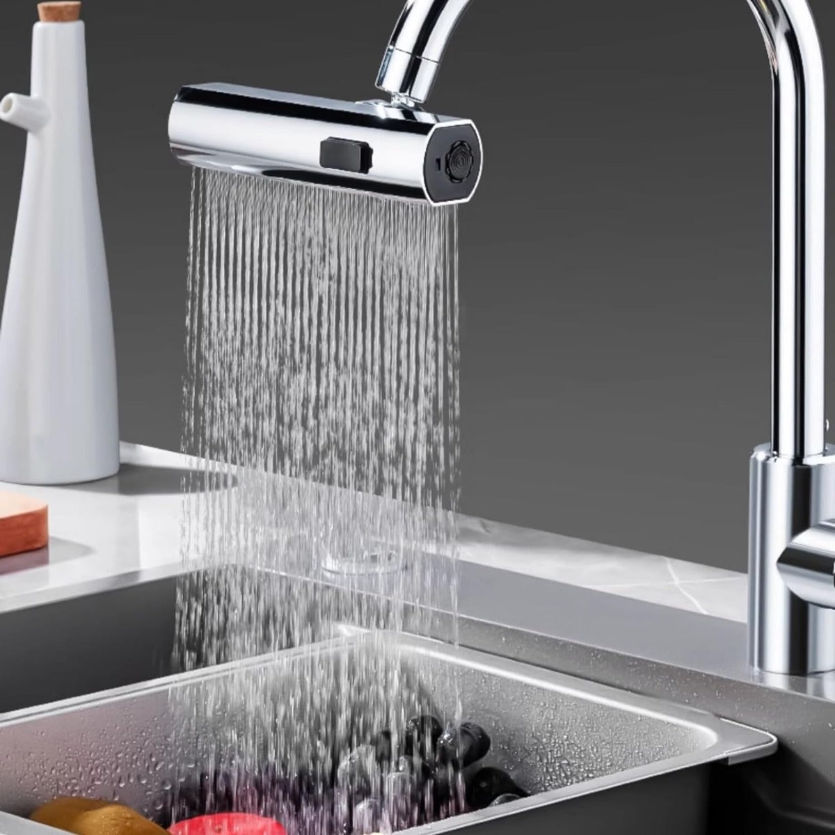 Rubinetto da Cucina a Cascata 3-in-1 in Acciaio Inossidabile con 3 Modalità di Spruzzo e Rotazione a 360° - Anti-Spruzzo, Facile da Installare, Ideale per Lavello
